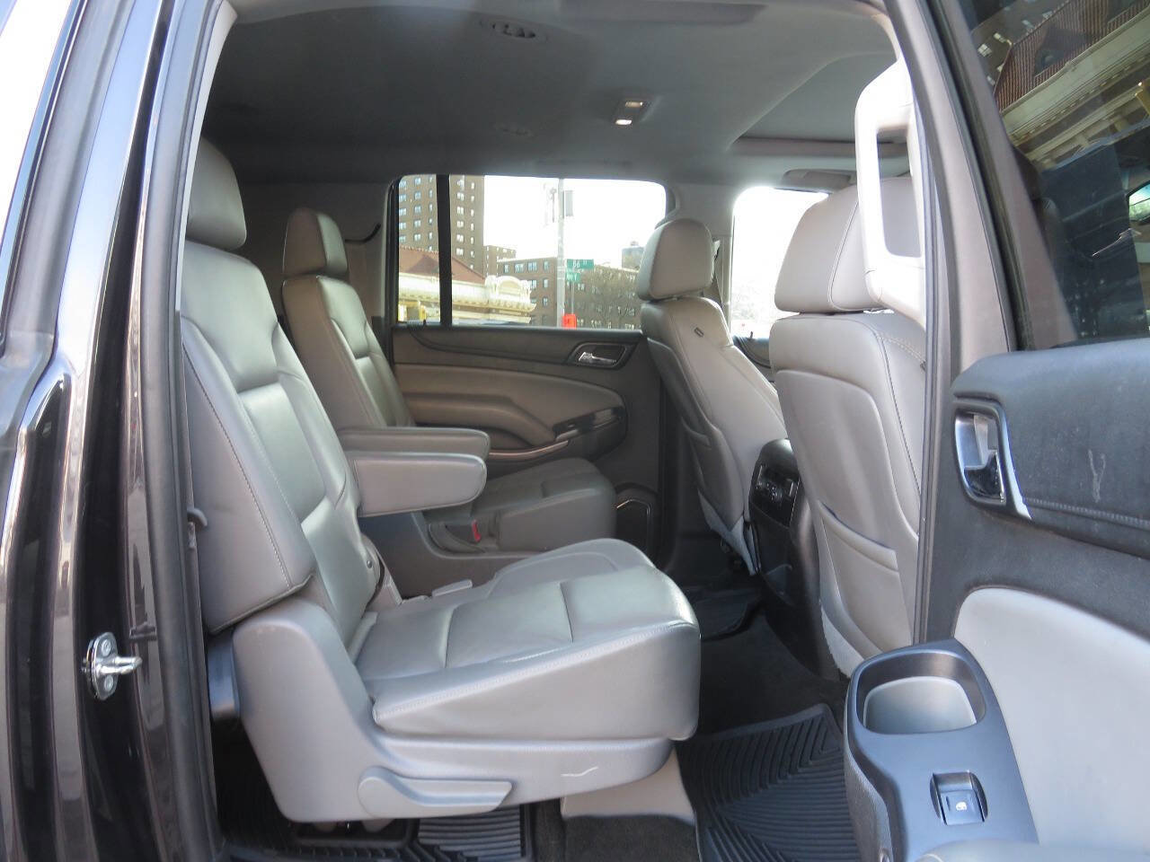 Used 2015 Chevrolet Suburban LT AWD/4WD image 21