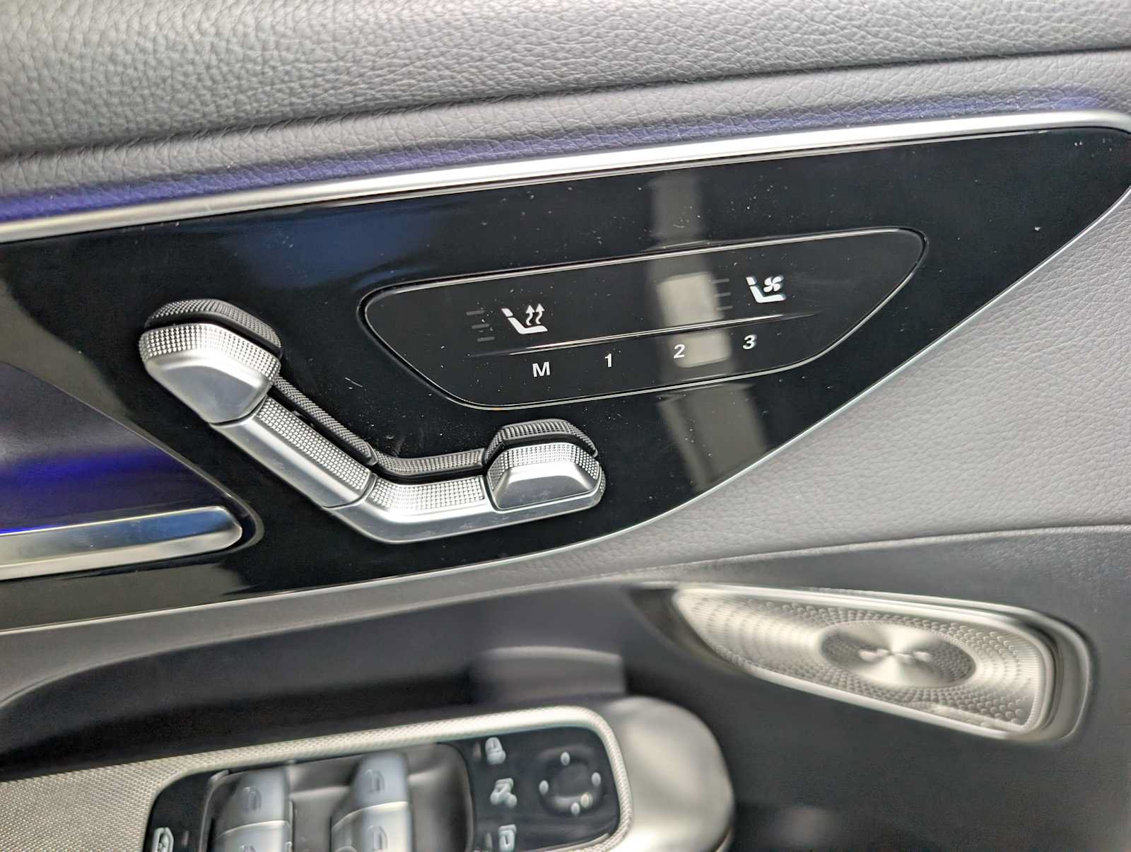 New 2027 Mercedes-Benz GLC 300 4MATIC image 31