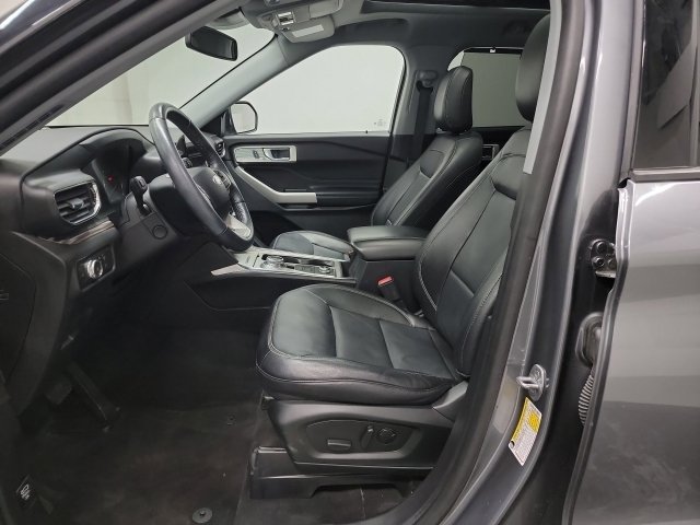 Used 2022 Ford Explorer Limited w/ Equipment Group 301A image 13