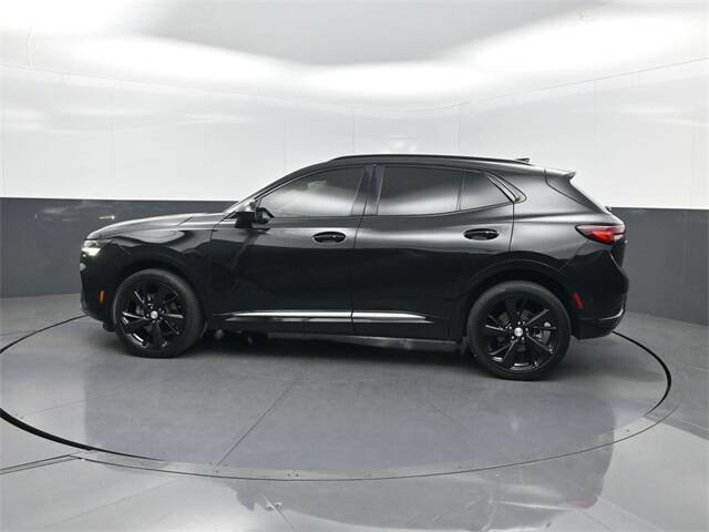 Used 2021 Buick Envision Essence w/ Technology Package I image 2