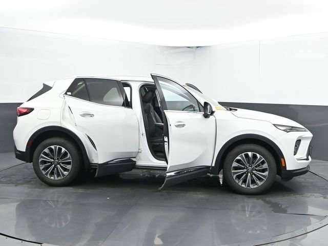 Used 2024 Buick Envision Preferred AWD/4WD image 39