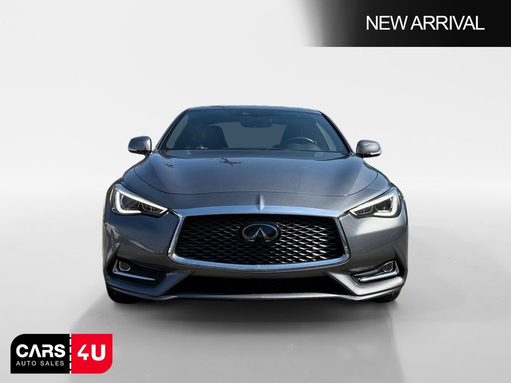 Used 2019 INFINITI Q60 3.0t Luxe w/ Essential Package image 2