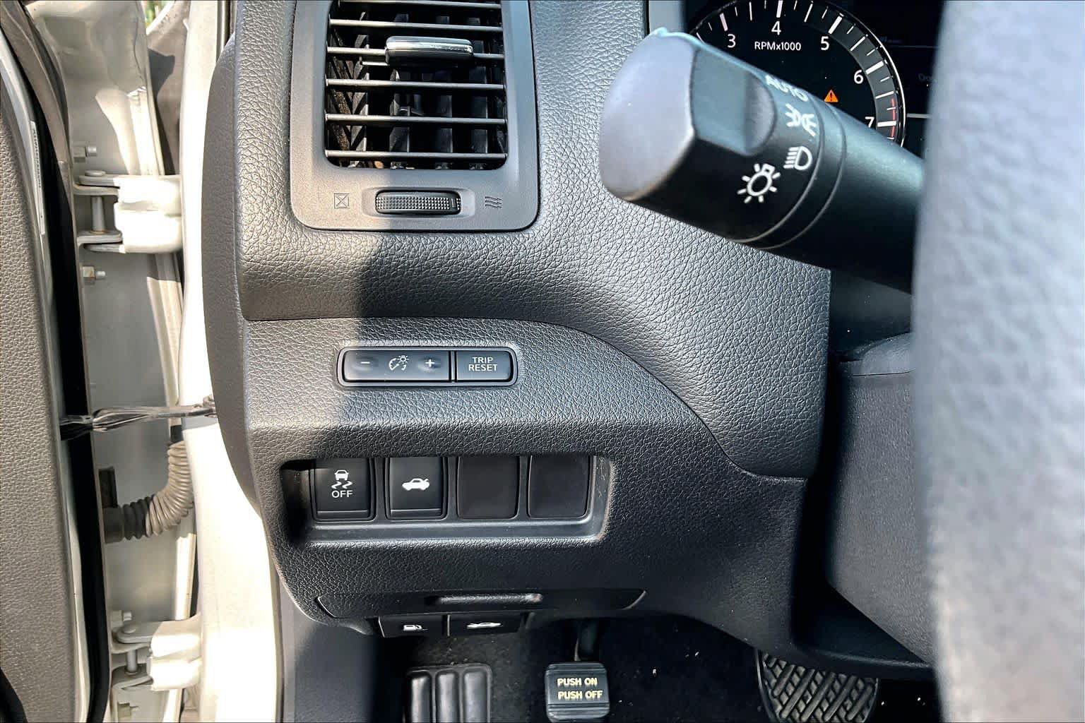 Used 2014 Nissan Altima 2.5 S FWD image 29