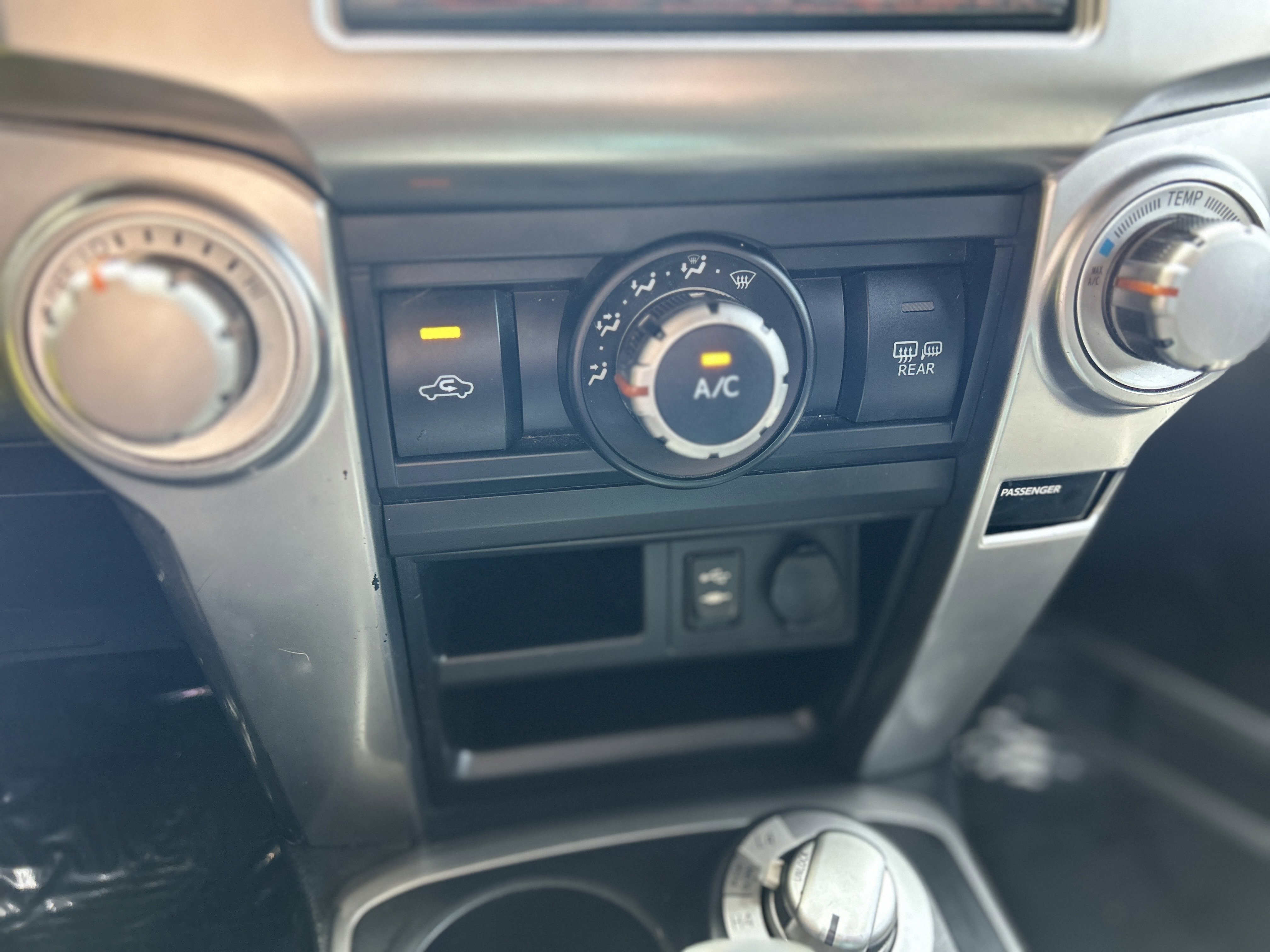 Used 2015 Toyota 4Runner SR5 image 29