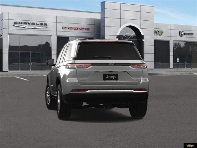 Used 2024 Jeep Grand Cherokee Laredo X image 13