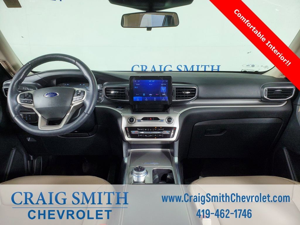 Used 2022 Ford Explorer XLT w/ Equipment Group 202A image 3