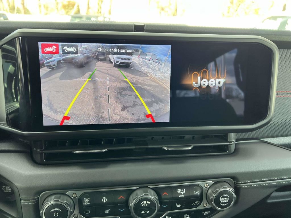 Used 2025 Jeep Wrangler Rubicon w/ XTREMEE 35" Tire Package image 29