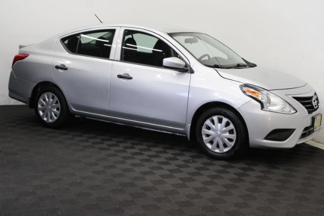 Used 2018 Nissan Versa S Plus FWD image 3