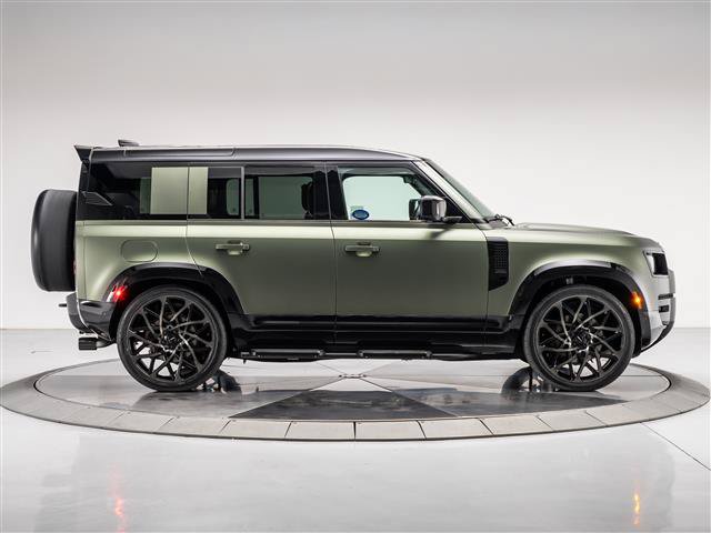 Used 2026 Land Rover Defender 110 X-Dynamic SE AWD/4WD image 6