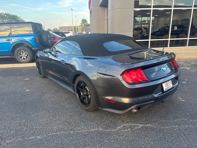 Used 2018 Ford Mustang Premium RWD image 11