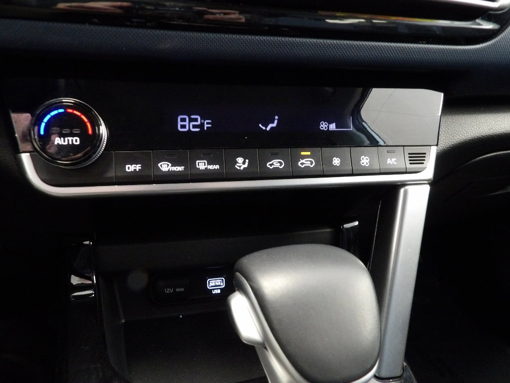 Used 2023 Kia Seltos S image 32
