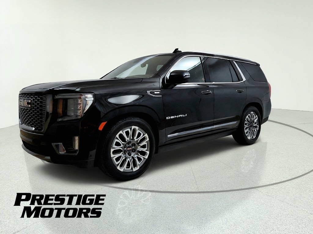 Used 2023 GMC Yukon Denali Ultimate AWD/4WD image 3