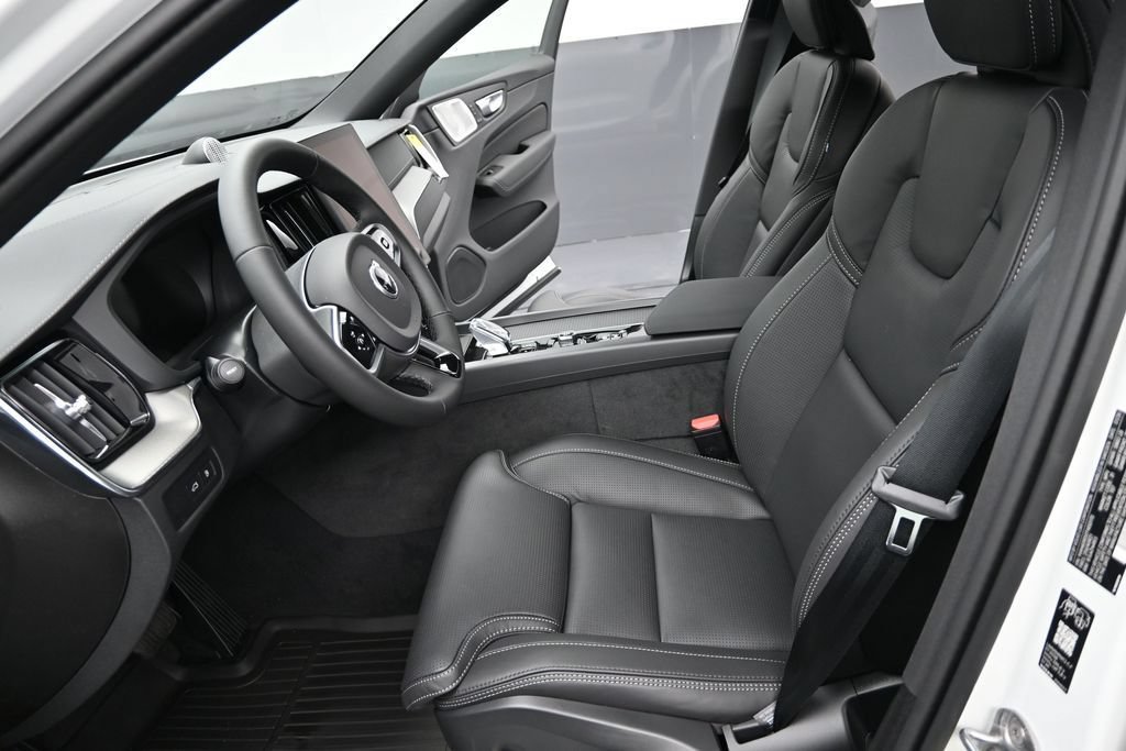New 2026 Volvo XC60 T8 Ultra w/ Climate Package AWD/4WD image 10