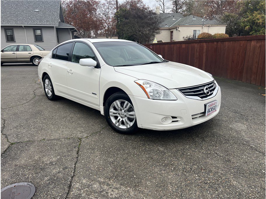 Used 2010 Nissan Altima Hybrid Sedan