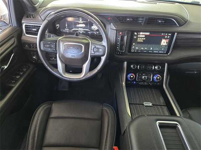 Used 2024 GMC Yukon XL Denali w/ Advanced Technology Package image 27
