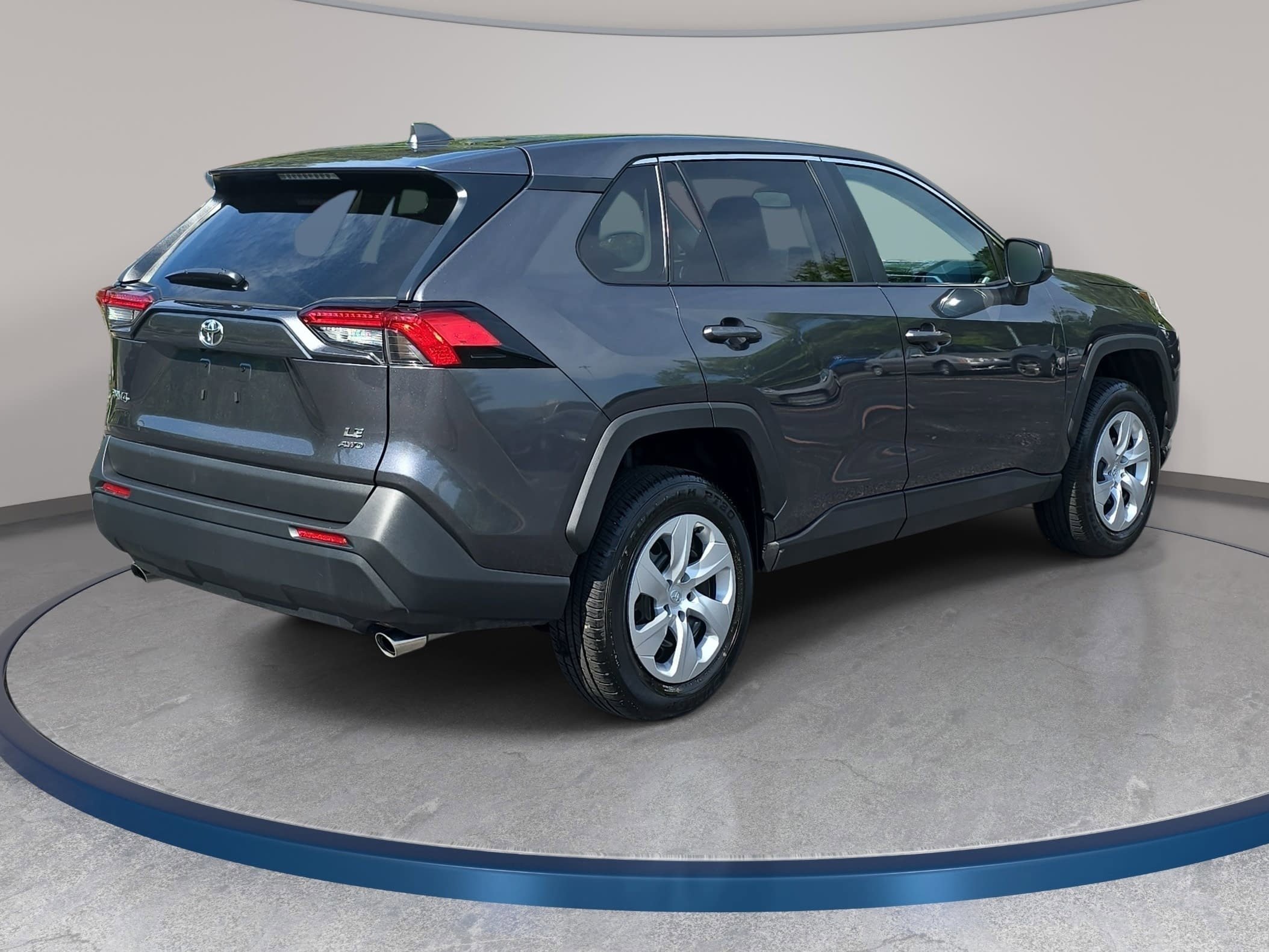 Used 2025 Toyota RAV4 LE image 5