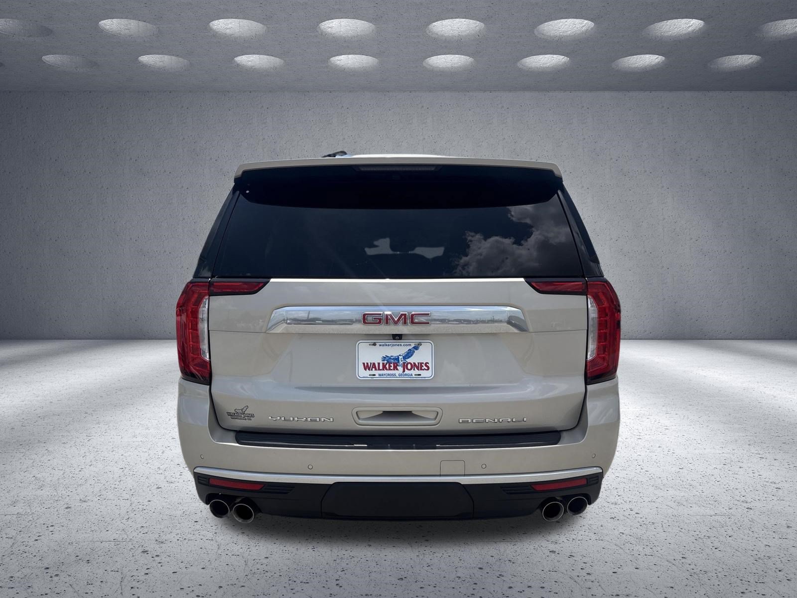Used 2022 GMC Yukon XL Denali RWD image 6
