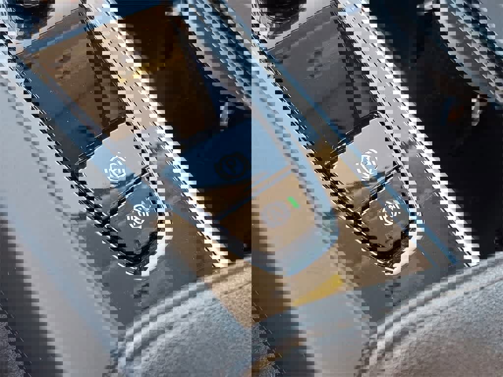 Used 2024 Volvo S60 B5 Core image 27