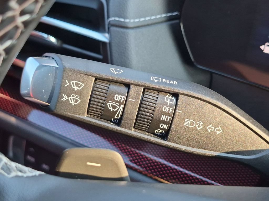 Used 2025 Chevrolet Traverse Z71 AWD/4WD image 20