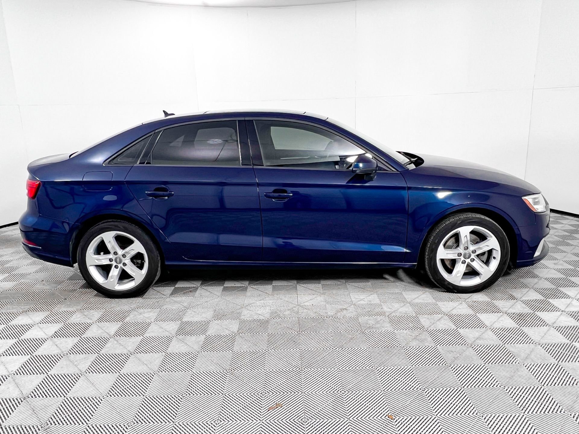 Used 2018 Audi A3 2.0T Premium w/ Convenience Package image 8