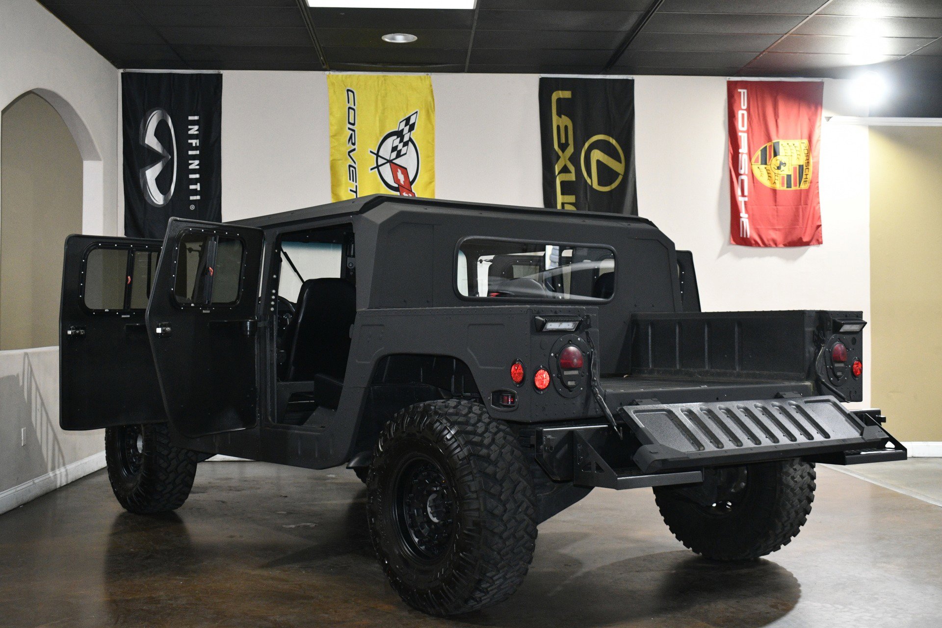 Used 1990 HUMMER H1 image 86