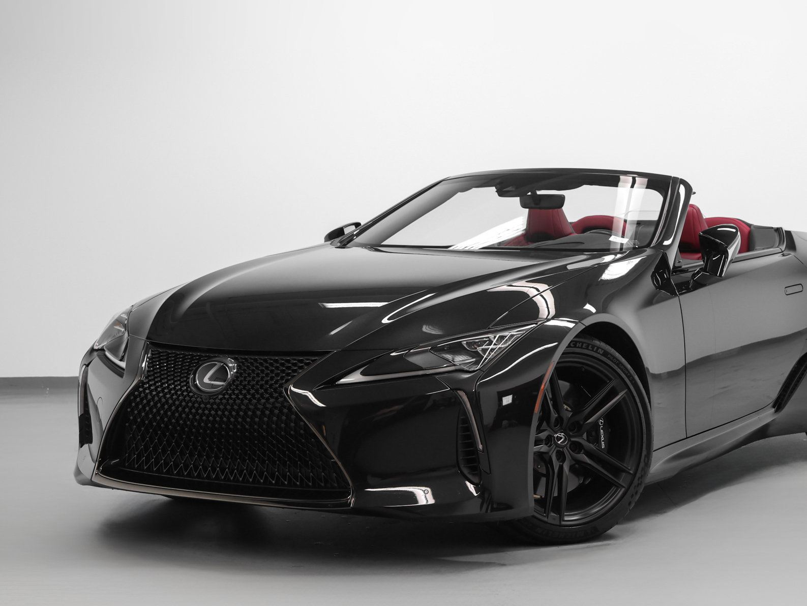 Used 2024 Lexus LC 500 Convertible RWD image 7