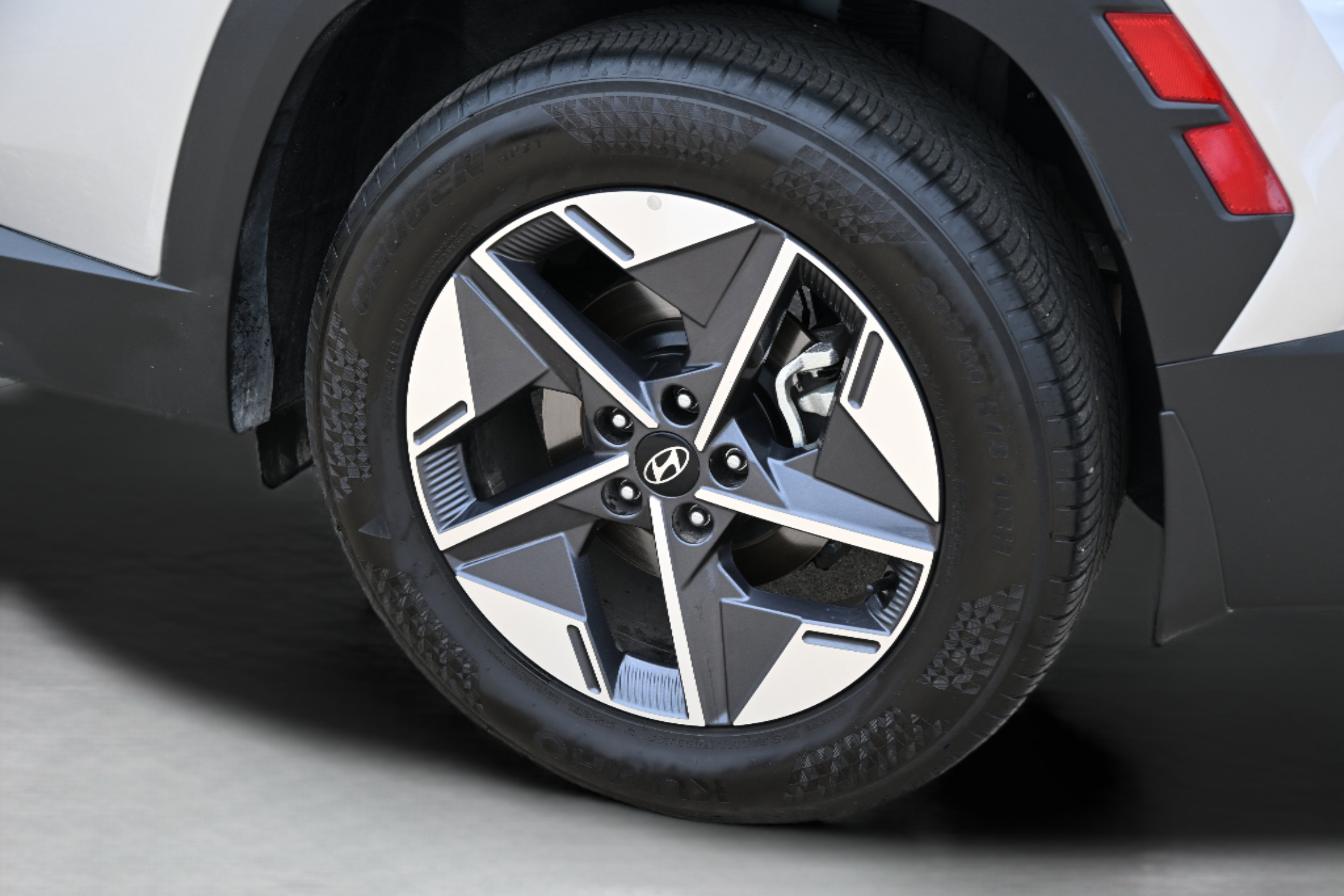 Used 2025 Hyundai Tucson SEL FWD image 39