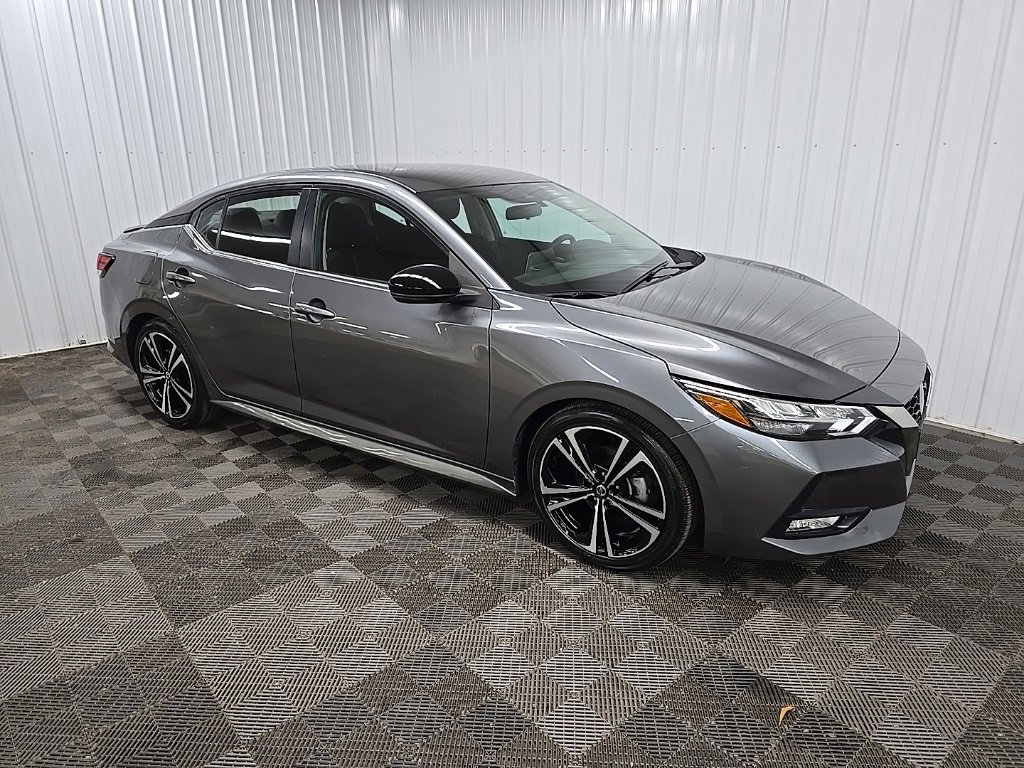 Used 2021 Nissan Sentra SR image 1