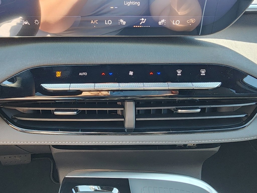 New 2026 Buick Enclave Sport Touring w/ Super Cruise Package image 31