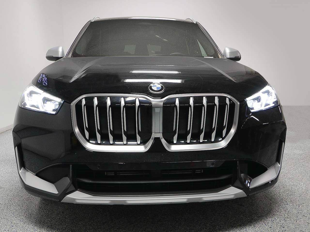 Certified 2023 BMW X1 xDrive28i w/ Convenience Package AWD/4WD image 2