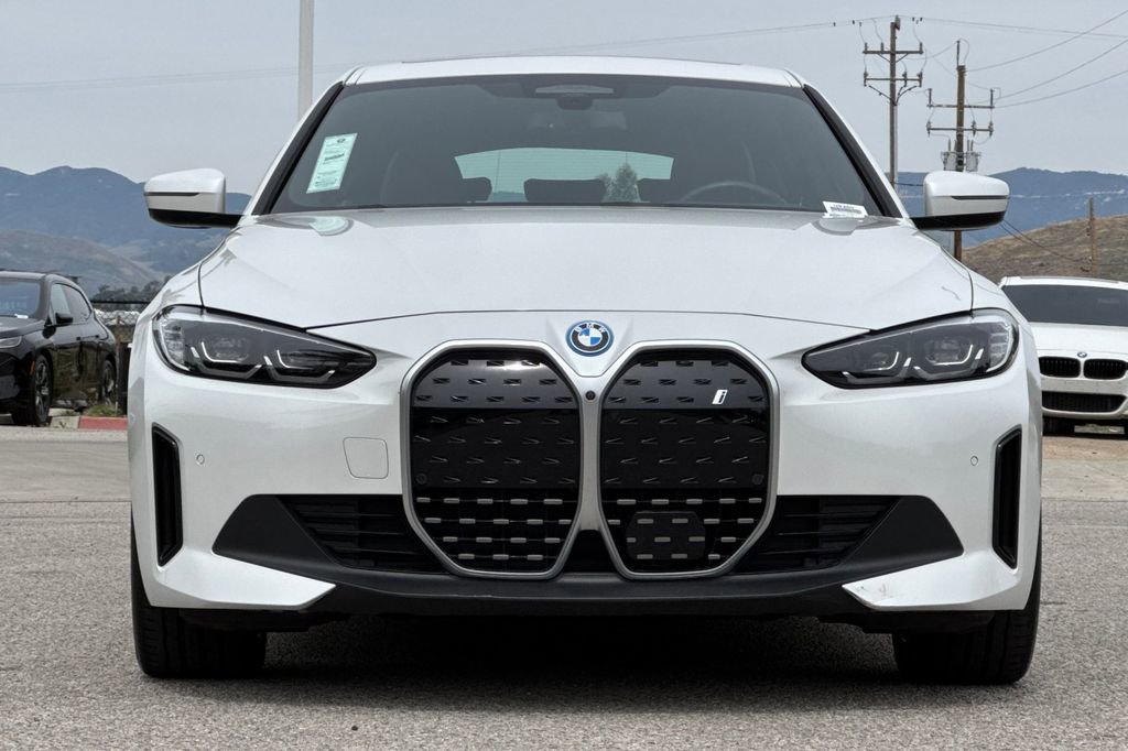 Used 2023 BMW i4 eDrive35 image 8