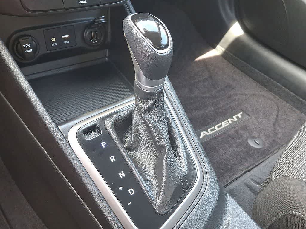 Used 2019 Hyundai Accent SE FWD image 12
