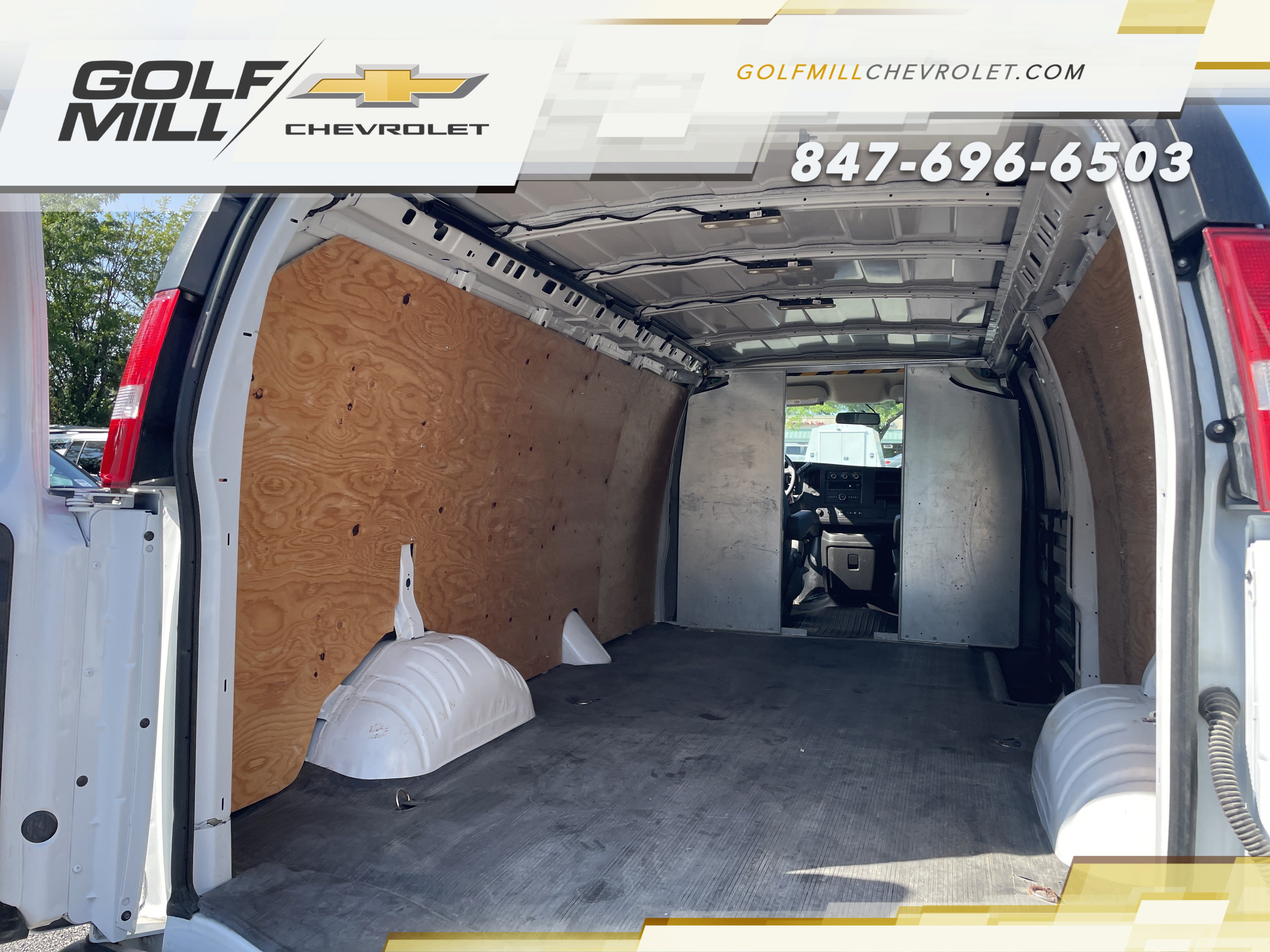 Used 2025 Chevrolet Express 2500 Extended w/ Driver Convenience Package RWD image 11
