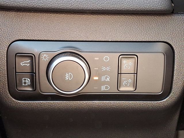 Certified 2025 Ford Escape SE image 25