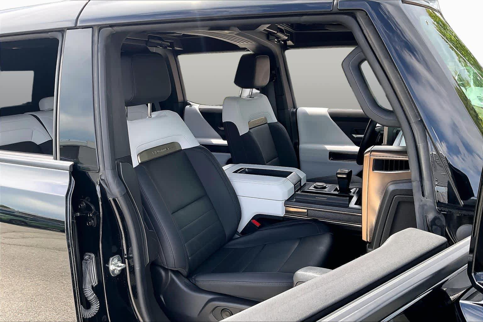 Certified 2024 GMC Hummer EV 2X AWD/4WD image 8