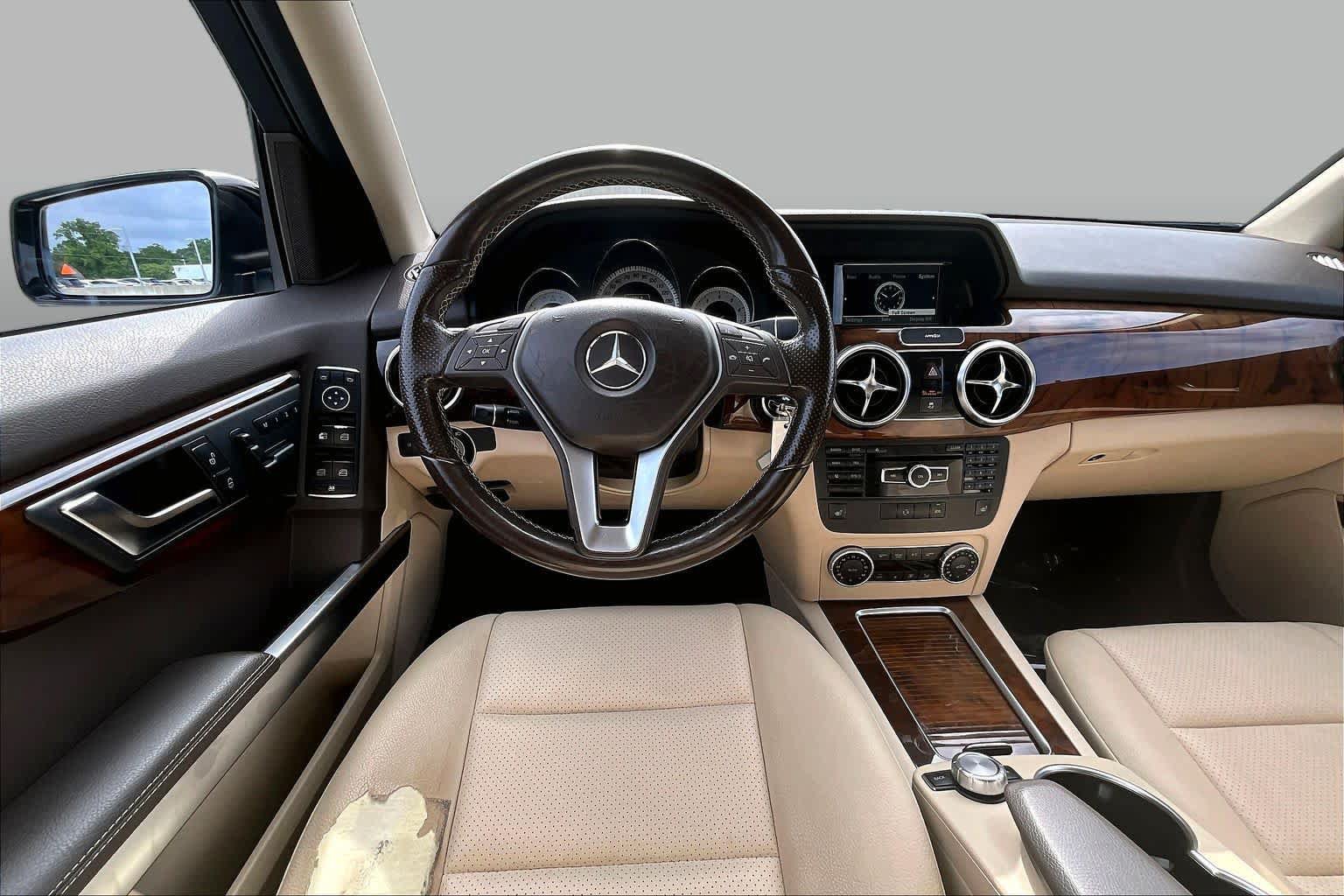 Used 2015 Mercedes-Benz GLK 350 4MATIC image 6