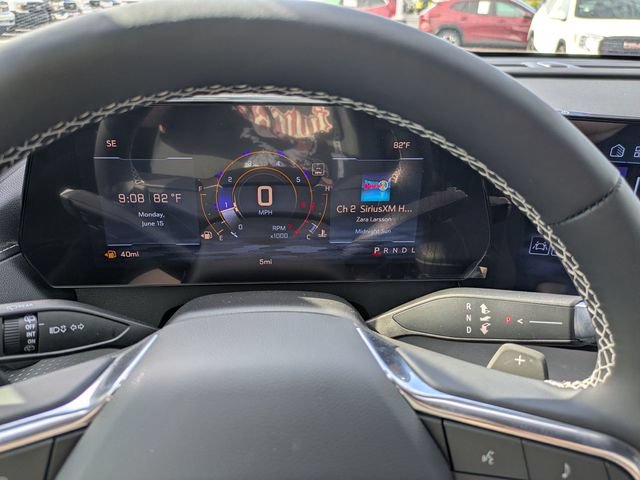 New 2026 Chevrolet Traverse LT w/ Sun and Wheel Package FWD image 17