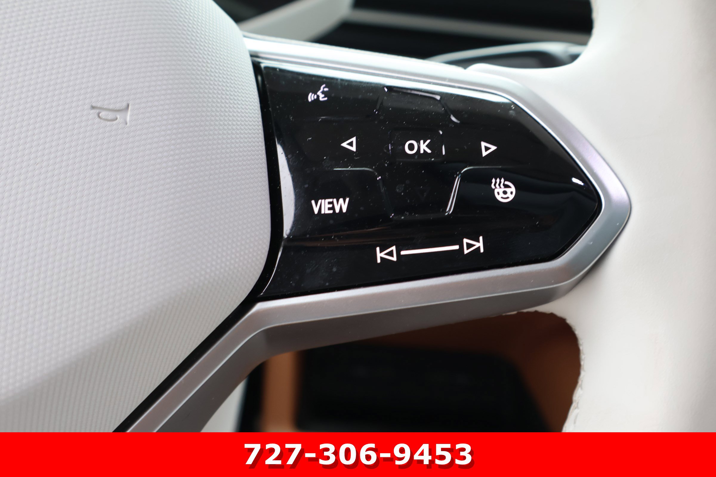 Used 2025 Volkswagen ID. Buzz 1st Edition image 24