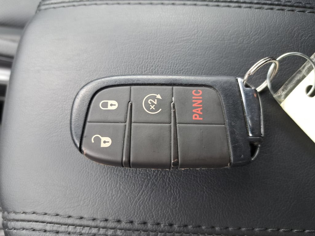Certified 2022 Jeep Compass Latitude AWD/4WD image 33