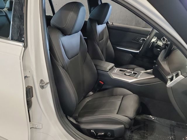 Used 2025 BMW 330i xDrive Sedan image 22