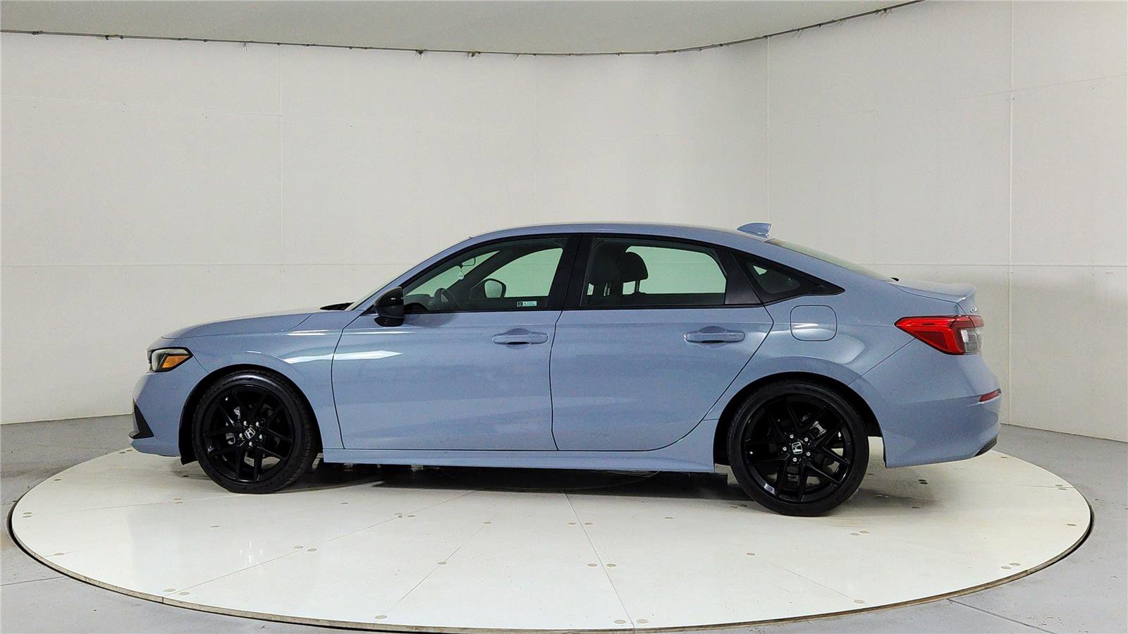 Used 2024 Honda Civic Sport image 4