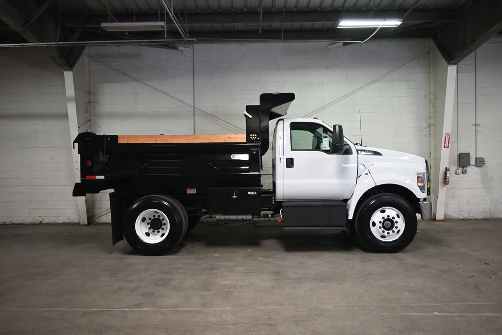 New 2027 Ford F650 2WD Regular Cab Super Duty image 3