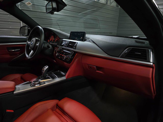 Used 2020 BMW 430i Coupe w/ M Sport Package image 11