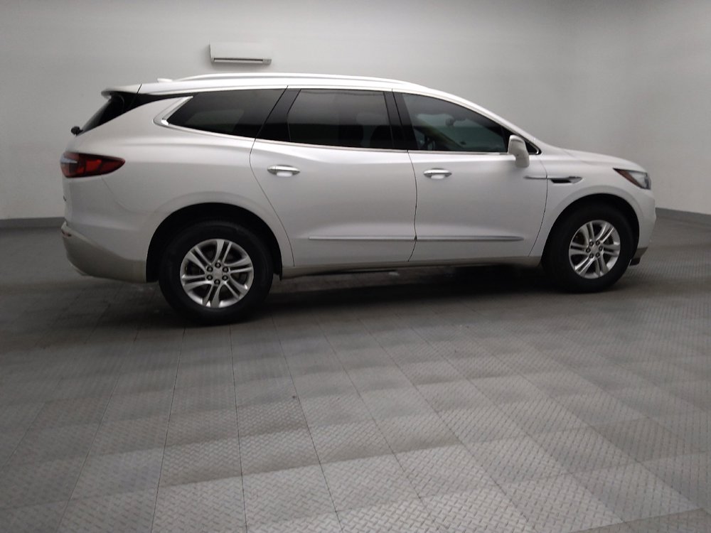 Used 2018 Buick Enclave Essence image 10