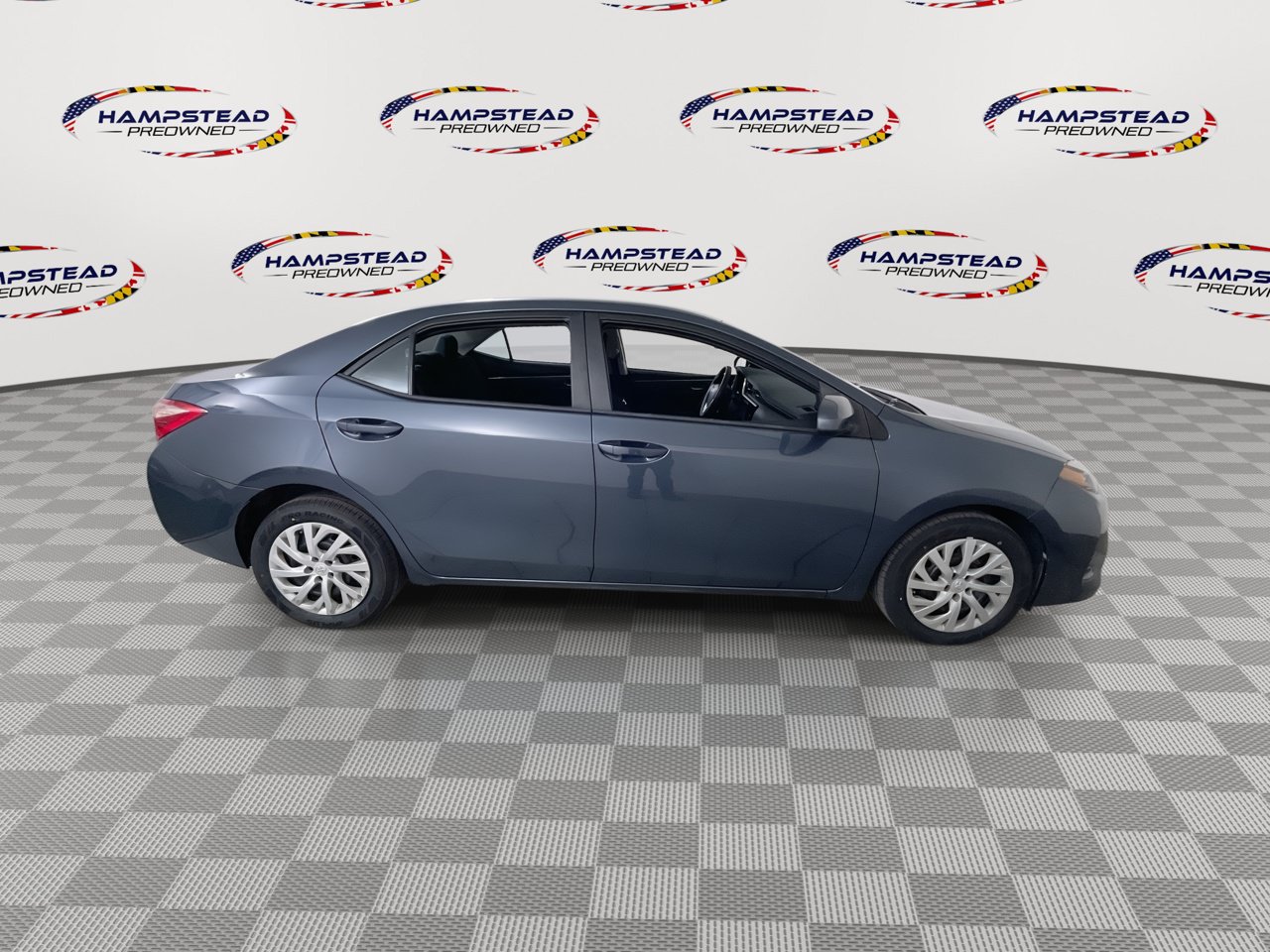 Used 2018 Toyota Corolla LE FWD image 9