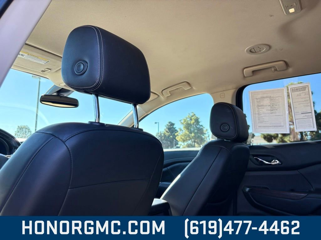 Used 2023 GMC Acadia Denali image 17