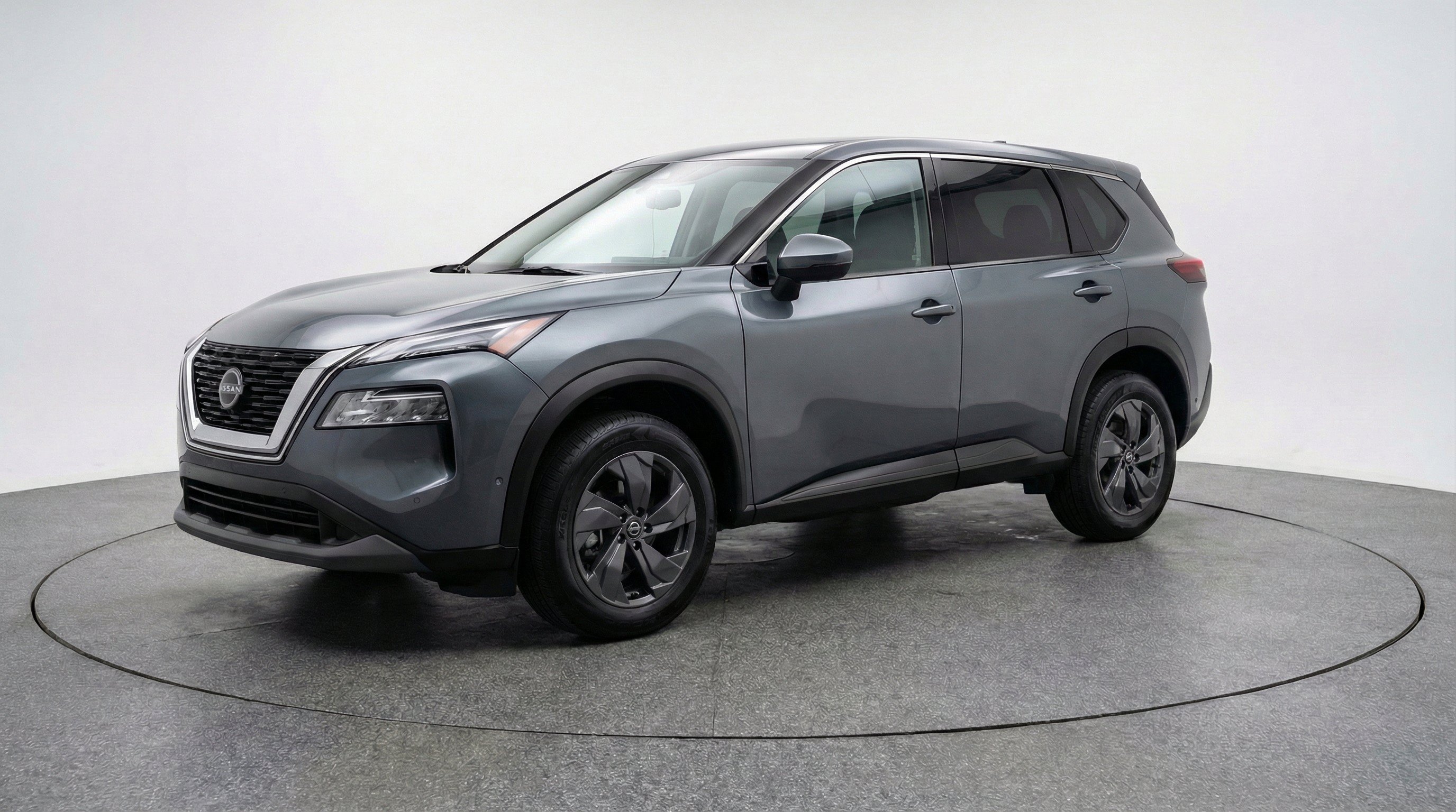 Used 2025 Nissan Rogue SV FWD image 3