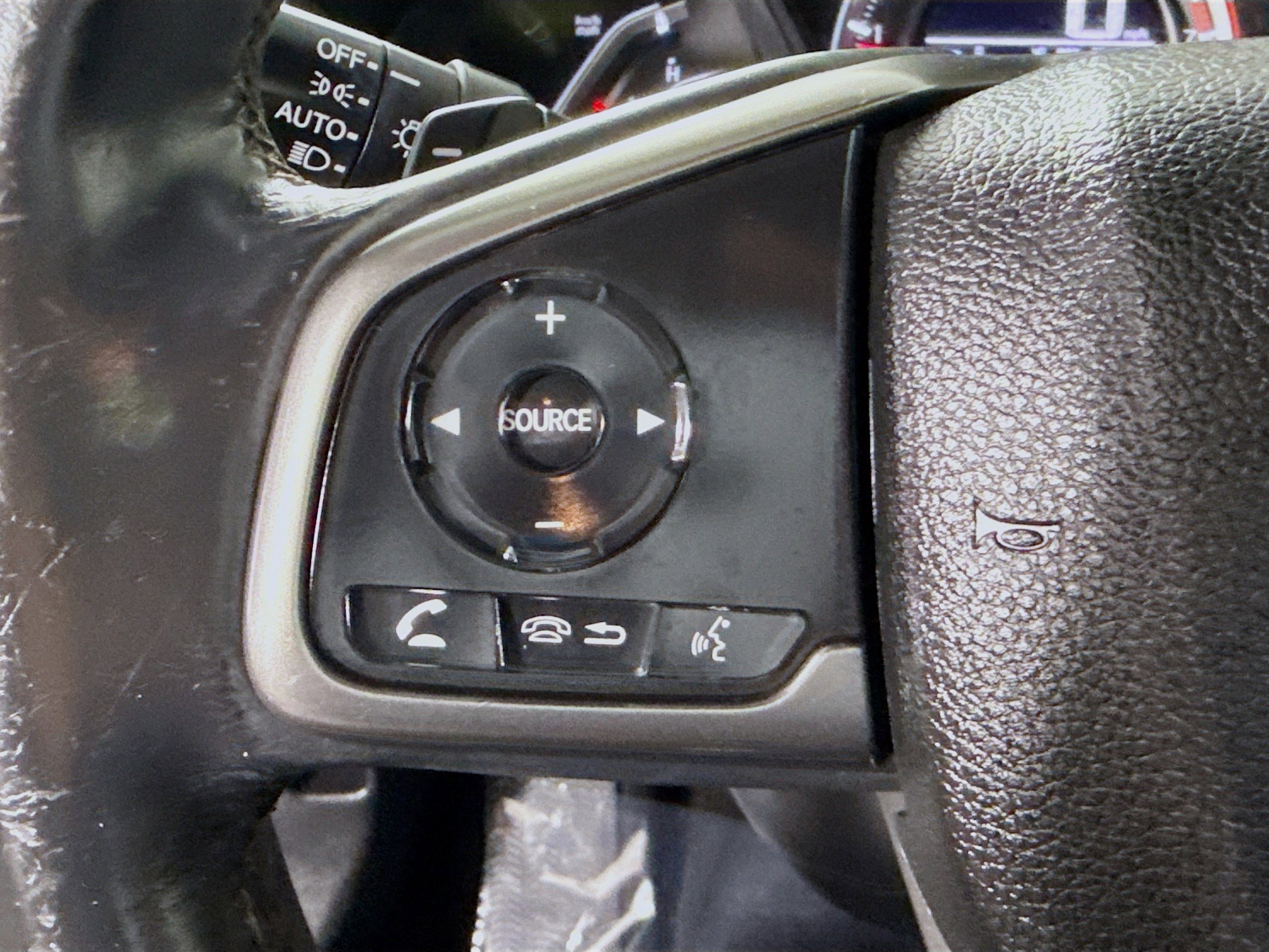 Used 2018 Honda Civic Sport image 14