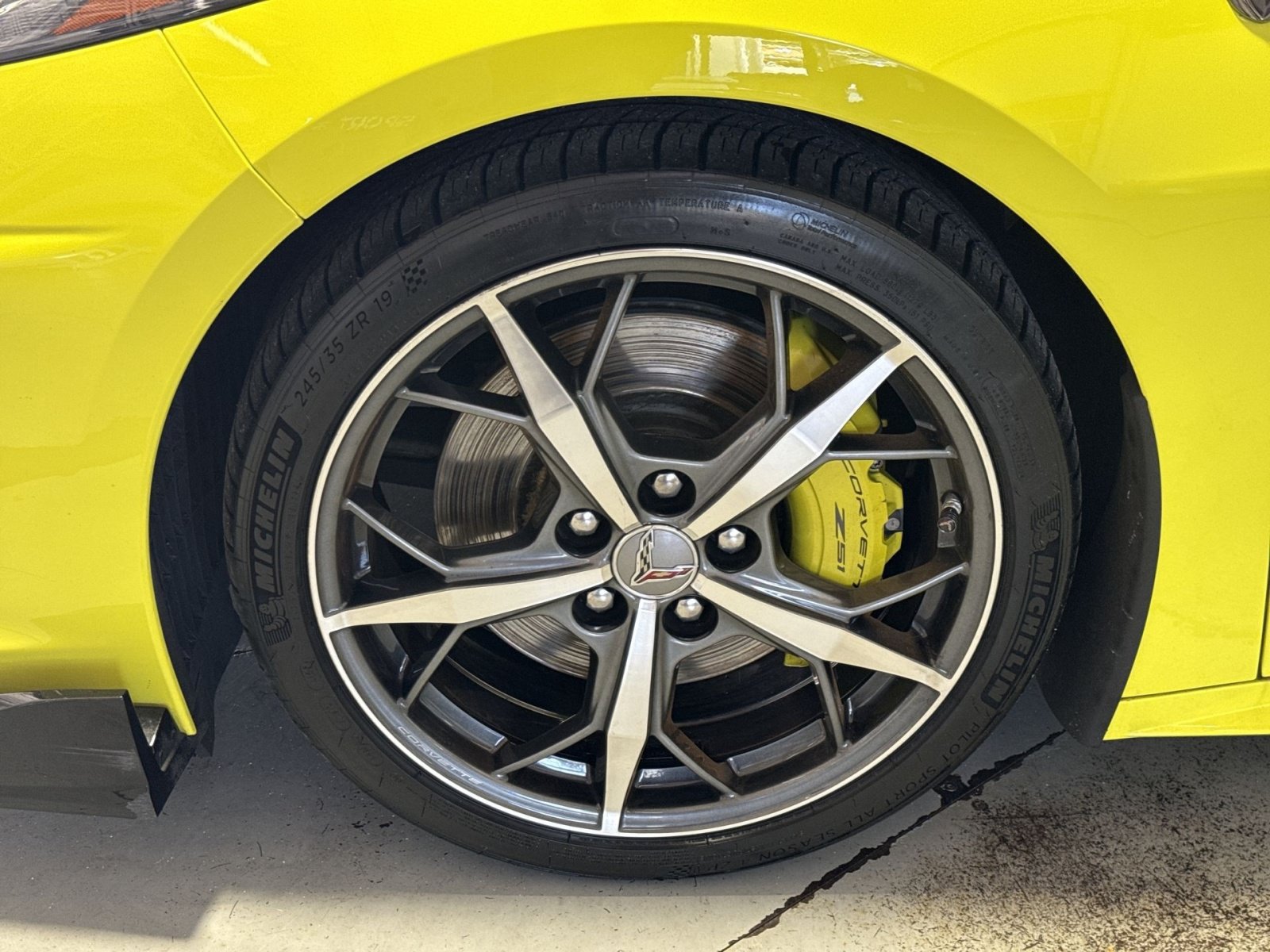 Used 2020 Chevrolet Corvette Stingray Premium Cpe w/ 3LT Preferred Equipment Group RWD image 13