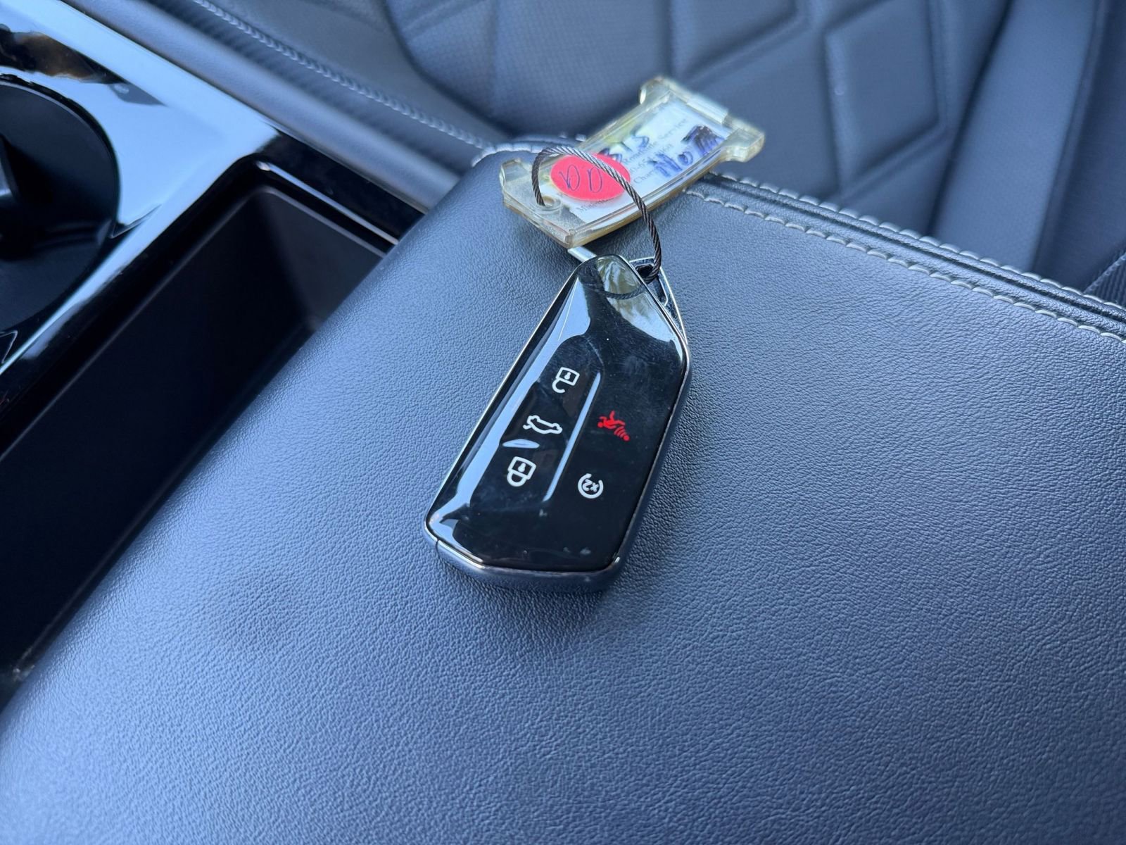 Used 2025 Volkswagen Atlas Cross Sport SE image 22